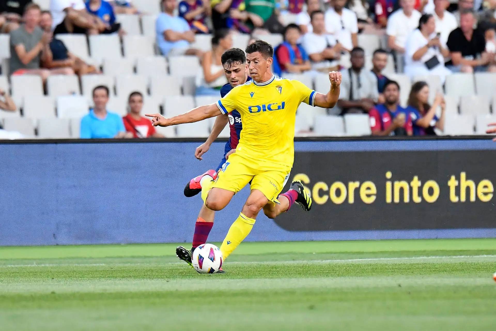 塞维利亚首发阵容